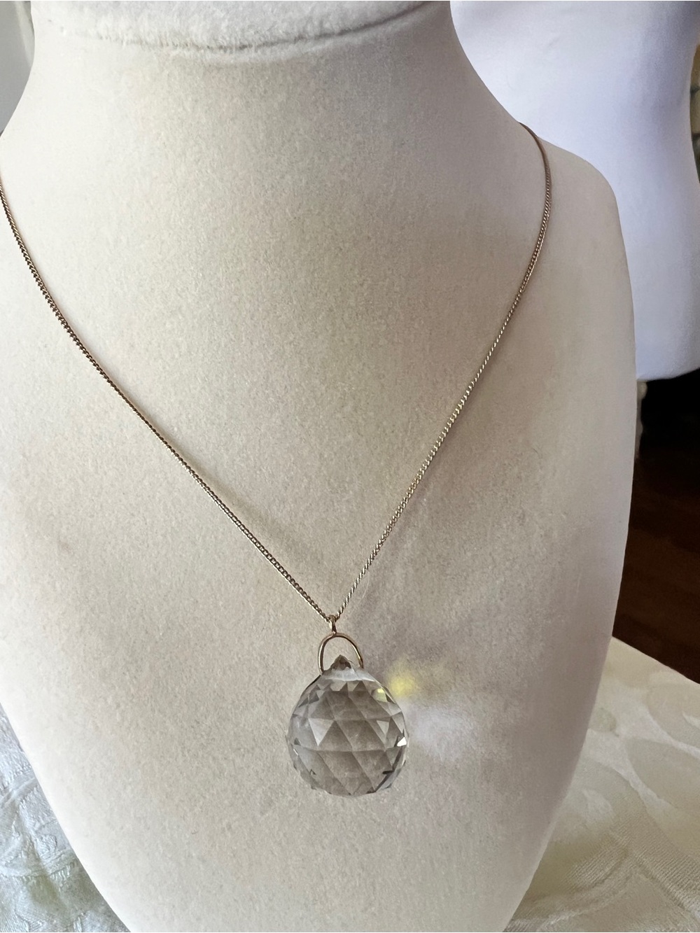 Faceted Crystal Pendant Necklace - Clear